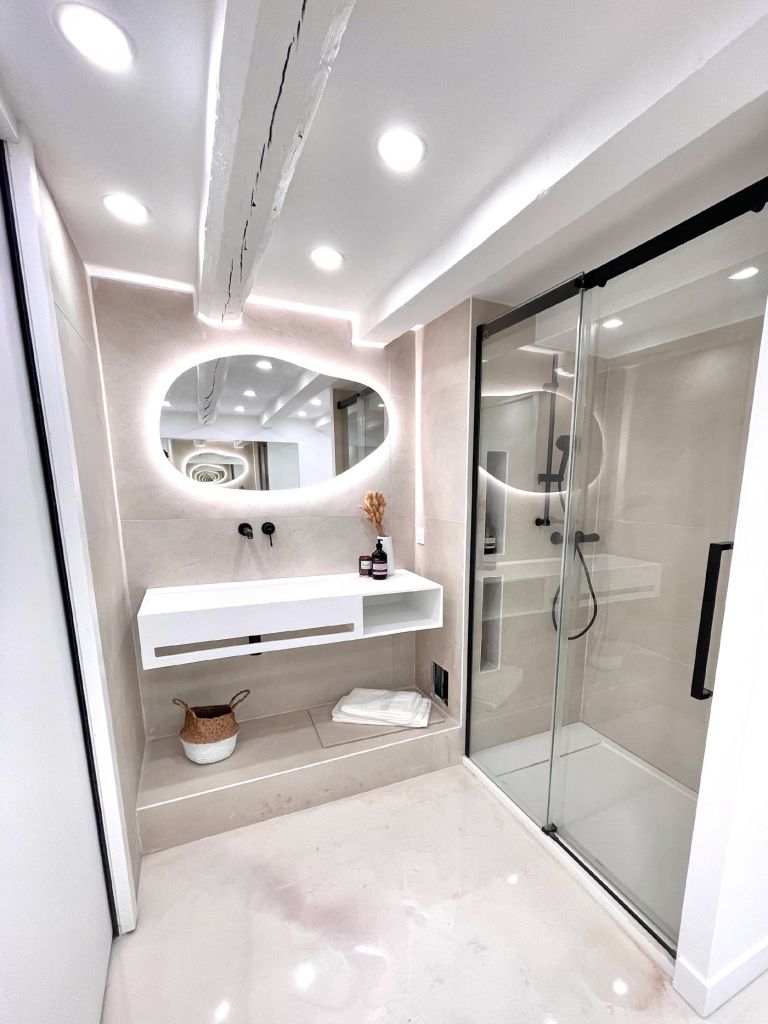 studio-photo-avec-salle-de-bain