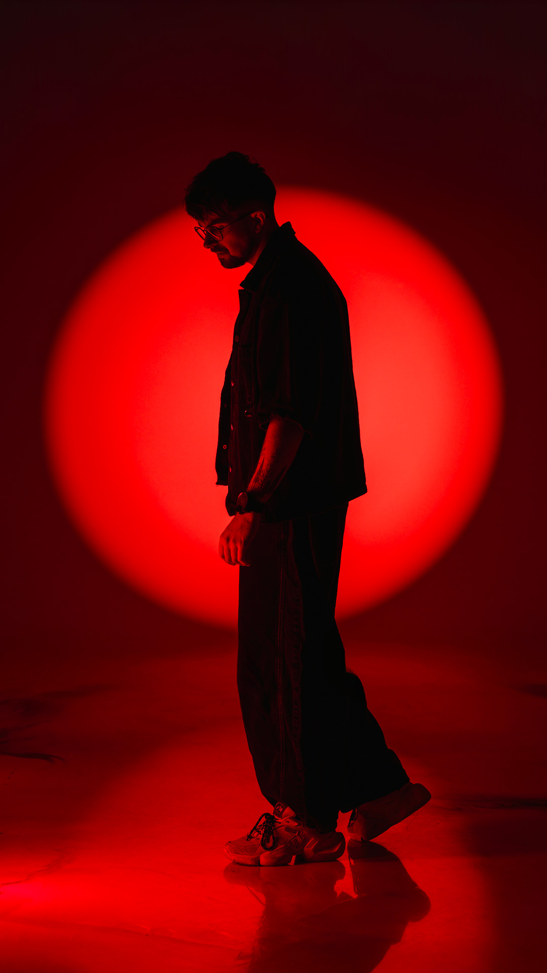 Shooting Presskit Couleur Rouge En Studio