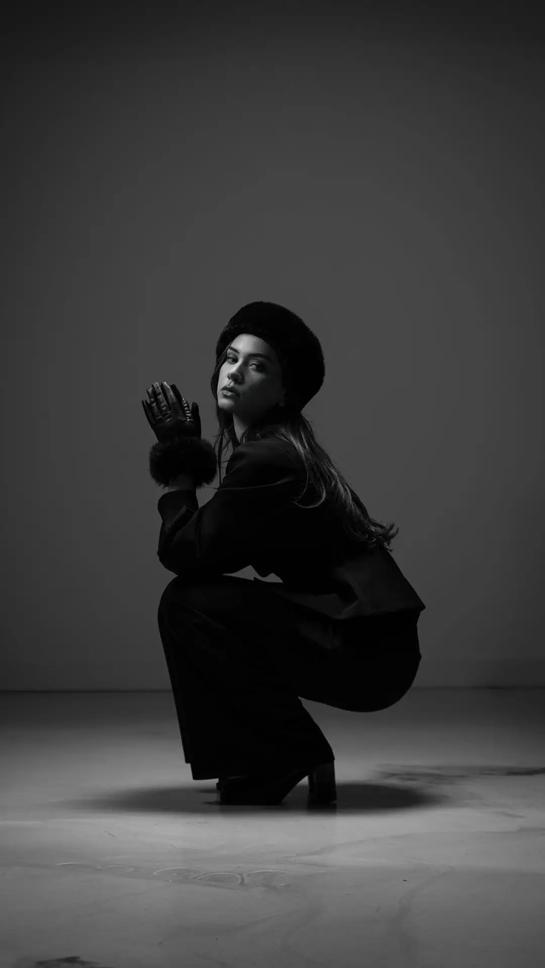 Idees-de-poses-pour-mannequin-femme